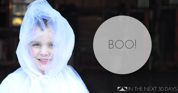 This DIY Tulle Ghost costume floats and will make a big impact this Halloween. | In The Next 30 Days